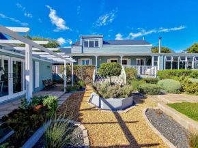 Spacious Family Home with Pool!